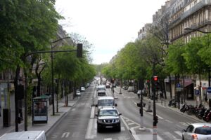 L 'Open Tour -- Hop On Hop Off Buses in Paris