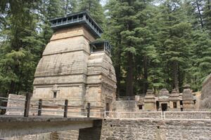 Sight-seeing in Binsar, Uttarakhand