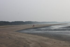 Sightseeing in Ganapatiphule -- Aareware Beach
