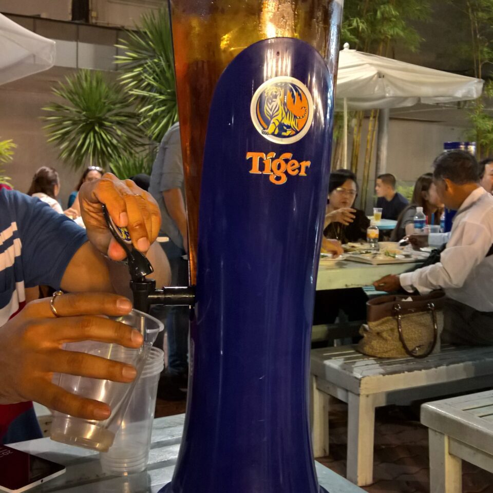 Makansutra Gluttons Bay Singapore