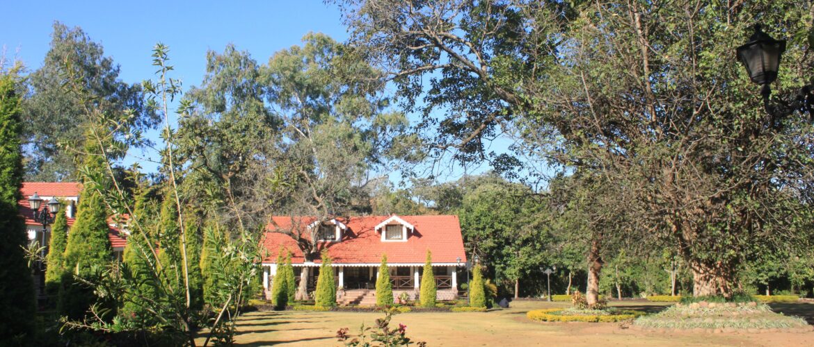 WelcomeHeritages's Golf View Hotel in Pachmarhi