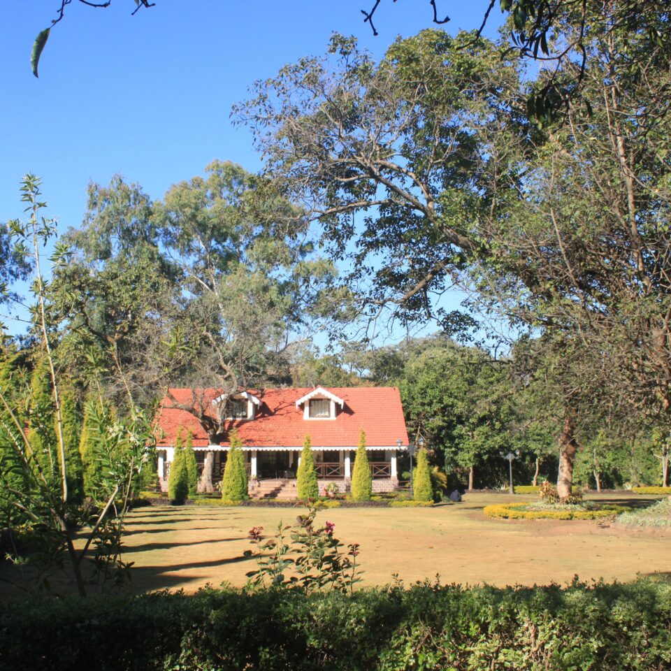 WelcomeHeritages's Golf View Hotel in Pachmarhi