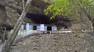 Sight seeing in Panchmarhi -- Bada Mahadev