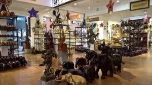 Shopping at Laksala in SriLanka